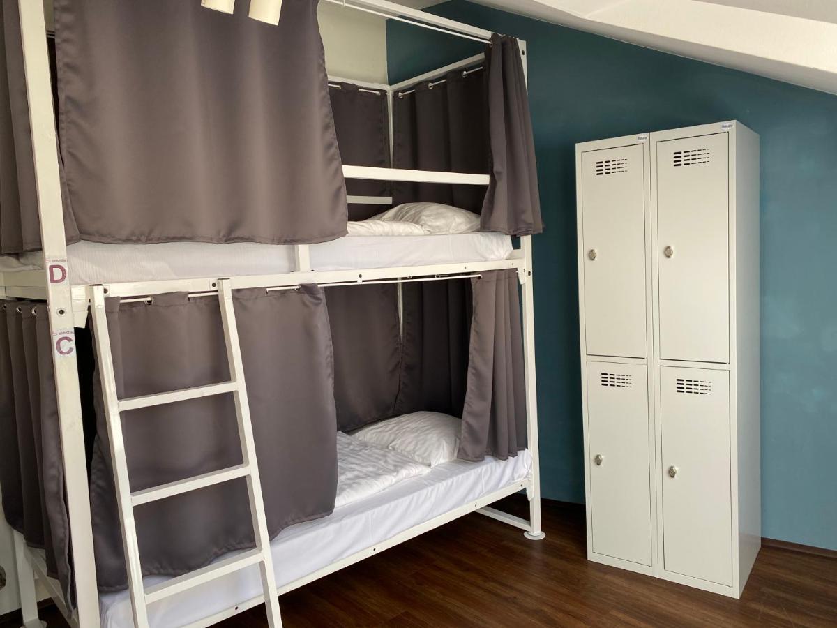 Safestay Bratislava Presidential Palace Екстер'єр фото