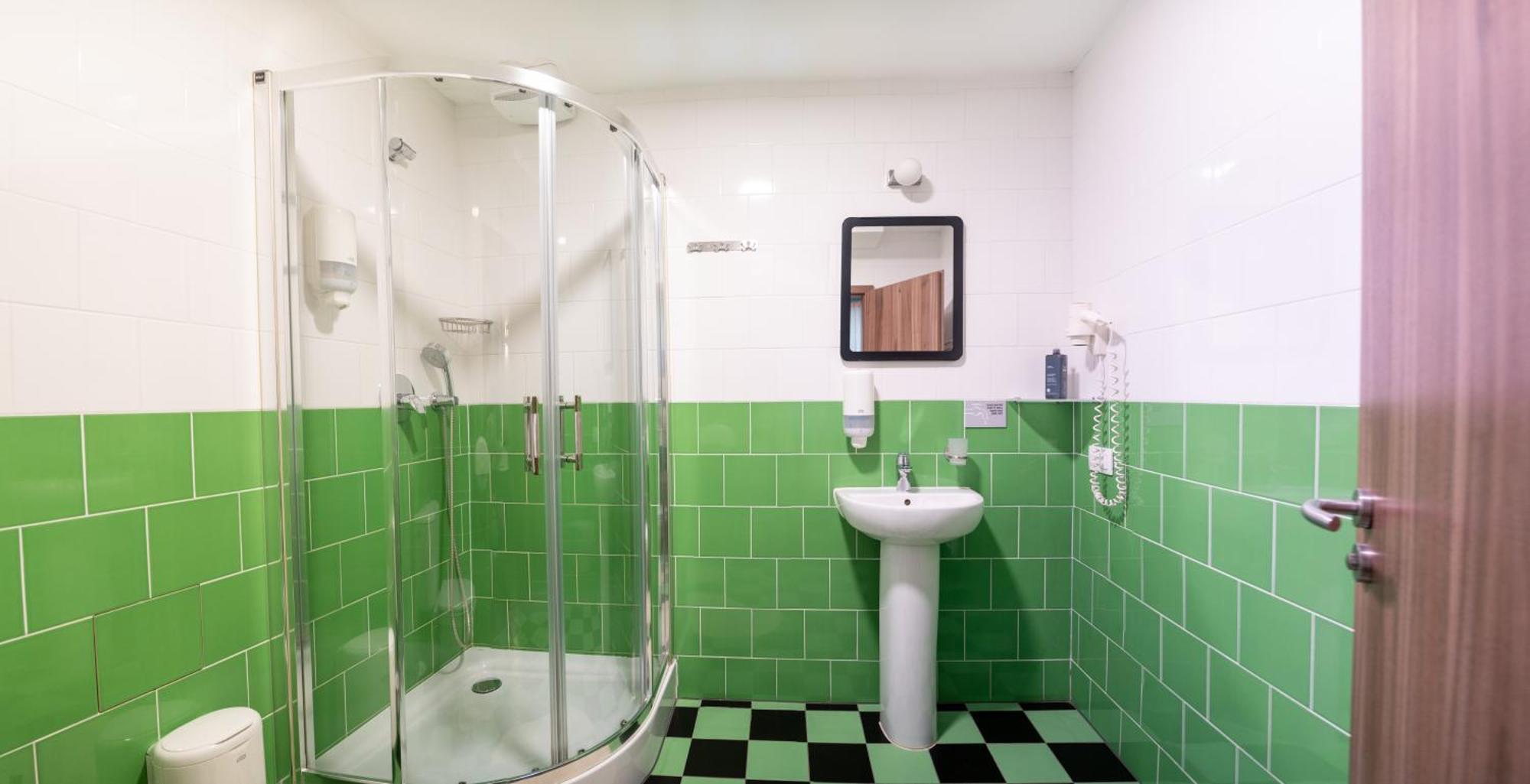 Safestay Bratislava Presidential Palace Екстер'єр фото