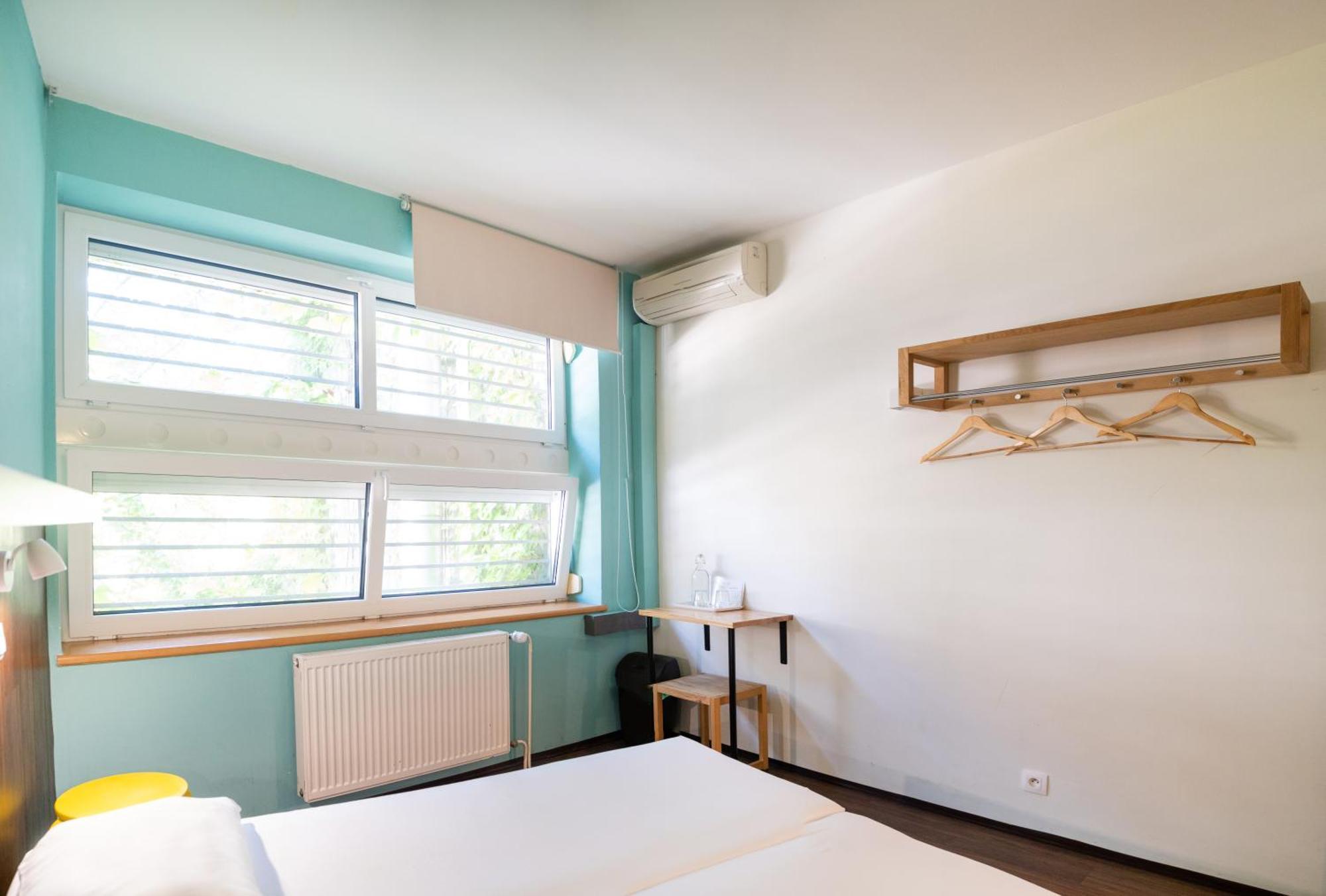 Safestay Bratislava Presidential Palace Екстер'єр фото