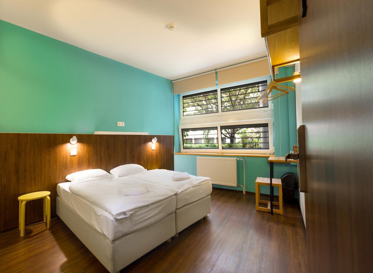 Safestay Bratislava Presidential Palace Екстер'єр фото