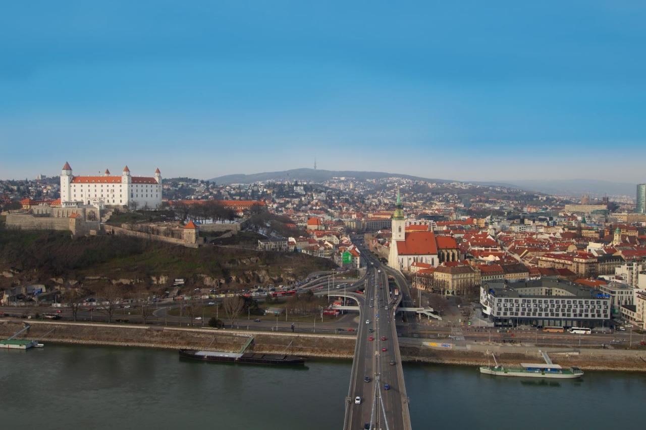 Safestay Bratislava Presidential Palace Екстер'єр фото